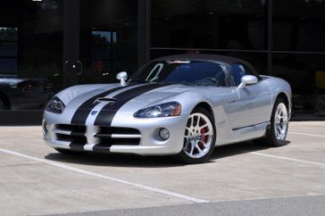 2005 Dodge Viper SRT10