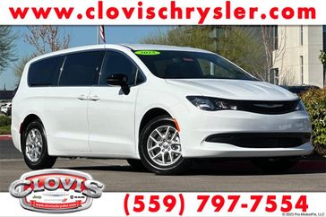 2025 Chrysler Voyager