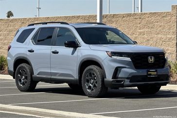 New 2025 Honda Pilot TrailSport