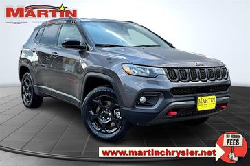 Used 2023 Jeep Compass Trailhawk