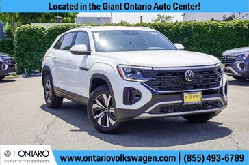2025 Volkswagen Atlas Cross Sport 2.0T SE