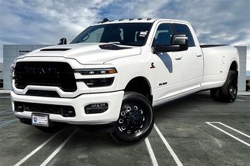 2025 RAM 3500 Laramie Crew Cab 4x4 8' Box