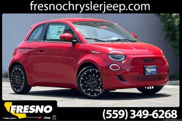 2024 Fiat 500e Inspi(red)