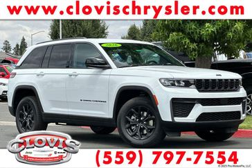 New 2026 Jeep Grand Cherokee Laredo Altitude 4x4