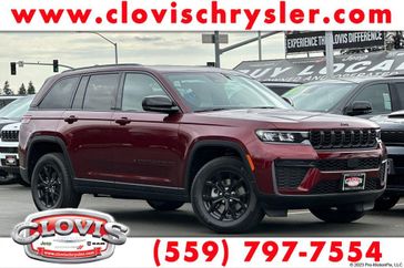 New 2026 Jeep Grand Cherokee Laredo Altitude 4x4