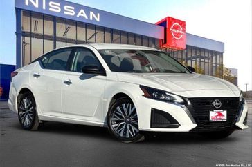 Used 2025 Nissan Altima 2.5 SV