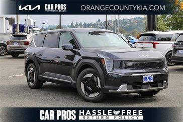 New 2026 Kia EV9 Light Long Range