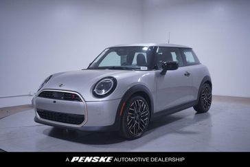2025 MINI Cooper S Iconic