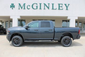 New 2026 RAM 2500 Black Express Crew Cab 4x4 6'4' Box