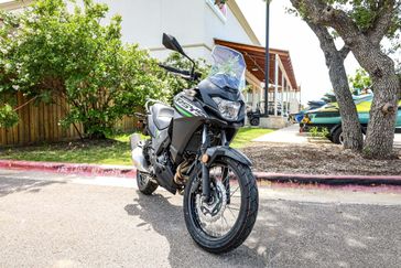 2025 KAWASAKI VERSYSX 300  CANDY LIME GREEN AND METALLIC FLAT SPARK BLACK 