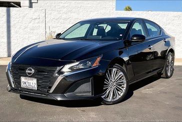 Used 2023 Nissan Altima 2.5 SL