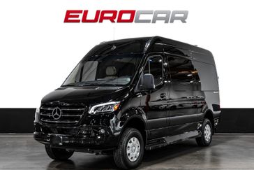 2022 Mercedes-Benz Sprinter 2500 Cargo 144 WB *KICHENETTE & TOILET * 8-SEATER*