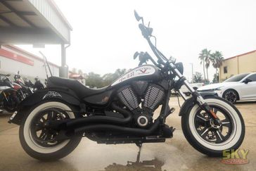 2014 VICTORY HighBall Black Base 