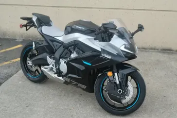 2025 CFMOTO 675SS NEBULA BLACK 