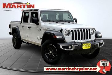 2023 Jeep Gladiator Sport