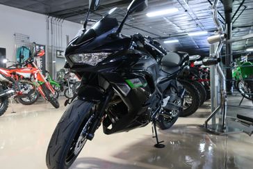 2025 Kawasaki Ninja 650 Base