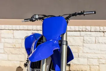 2025 YAMAHA YZ450F TEAM BLUE