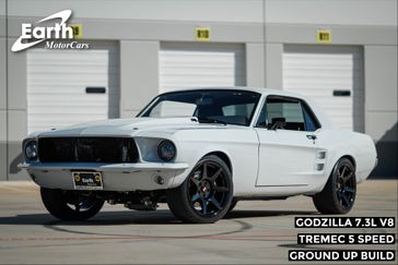 1967 Ford Mustang Restomod