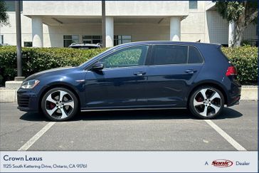 2017 Volkswagen Golf GTI SE