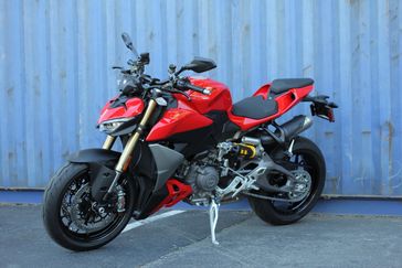 DUCATI RED