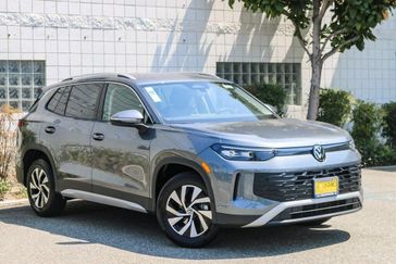 New 2025 Volkswagen Tiguan 2.0T S