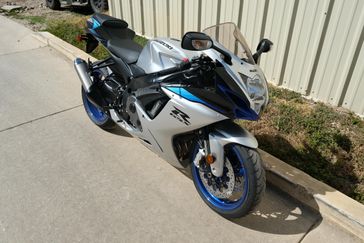 NEW 2026 SUZUKI GSXR600  in a SILVER exterior color. Family PowerSports (877) 886-1997 familypowersports.com 