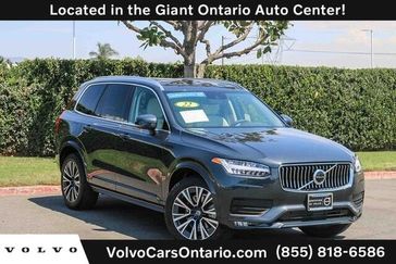 Used 2022 Volvo XC90 T5 Momentum