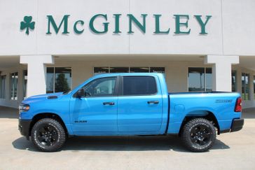 New 2025 RAM 1500 Warlock Crew Cab 4x4 5'7' Box
