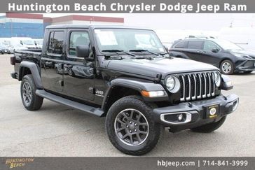 2022 Jeep Gladiator Overland