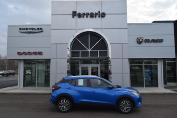 Used 2024 Nissan Kicks Sv