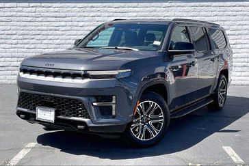 2026 Jeep Grand Wagoneer L 4x4