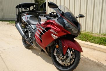 2025 Kawasaki NINJA ZX14R ABS METALLIC MATTE RED AND METALLIC FLAT SPARK BLACK AND METALLIC MATTE GRAPHITE GRAY 