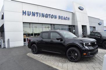 New 2025 Ford Maverick Lobo High