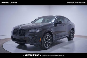 New 2025 BMW X4 xDrive30i