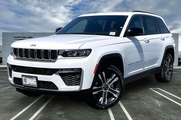 New 2027 Jeep Grand Cherokee Limited