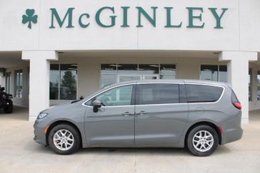 Used 2023 Chrysler Pacifica TOURING-L W/ SAFETY SPHERE PKG