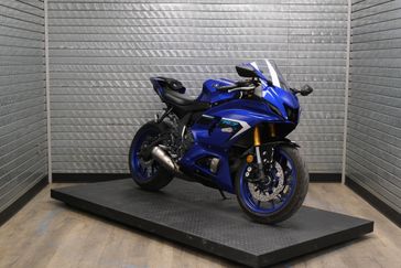 USED 2025 YAMAHA YZFR7 