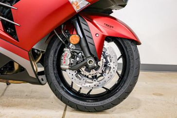 New 2025 Kawasaki NINJA ZX14R ABS METALLIC MATTE RED AND