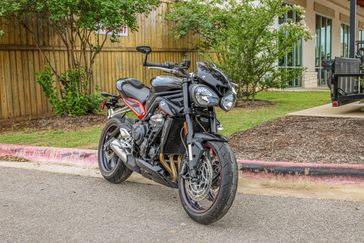 USED 2018 TRIUMPH STREET TRIPLE R 