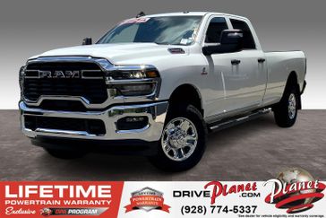 2025 RAM 2500 Tradesman Crew Cab 4x4 8' Box