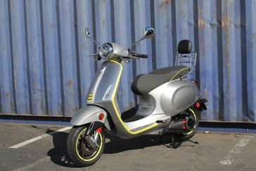 Used 2022 Vespa Elettrica 