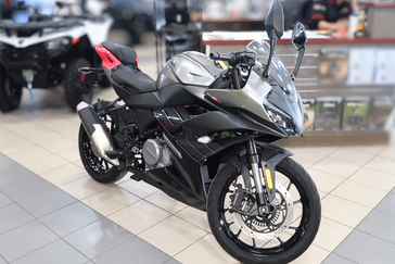 New 2025 CFMOTO 300SS 