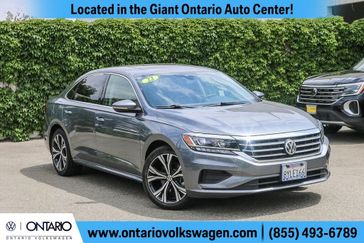 2022 Volkswagen Passat 2.0T SE