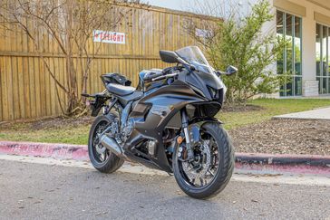 USED 2025 YAMAHA YZFR7 