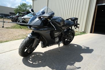 2016 YAMAHA YZFR1S BLACK