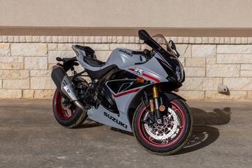 2024 SUZUKI GSXR1000R in a GRAY exterior color. Family PowerSports (877) 886-1997 familypowersports.com 