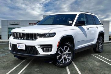 New 2027 Jeep Grand Cherokee Laredo X