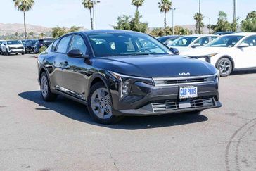 New 2026 Kia K4 LX