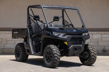 2023 CAN-AM SSV DEF DPS 62 HD9 BK 23 in a BLACK exterior color. Family PowerSports (877) 886-1997 familypowersports.com 