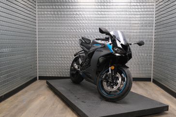 USED 2025 KAWASAKI NINJA ZX-6R 